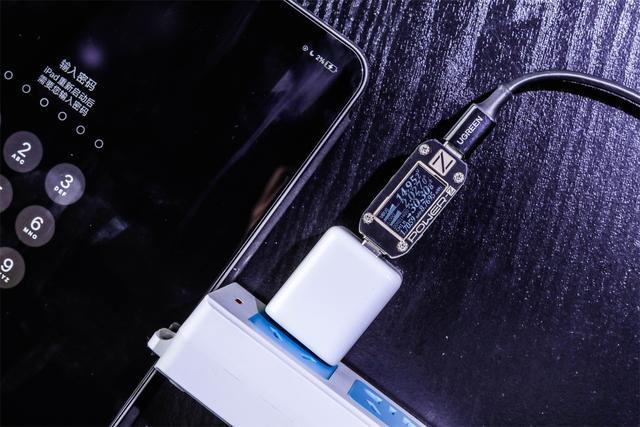 KU游官网30W氮化镓充电器评测：这或许是iPhone13Pro的最佳搭档